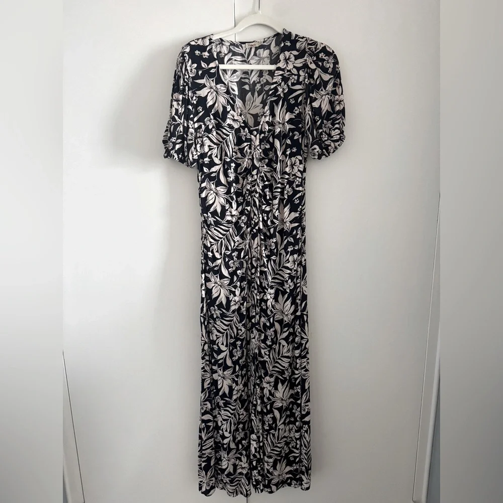 Faherty Blue and White Flutter Sleeve Maxi Dress - Picture 5 of 7